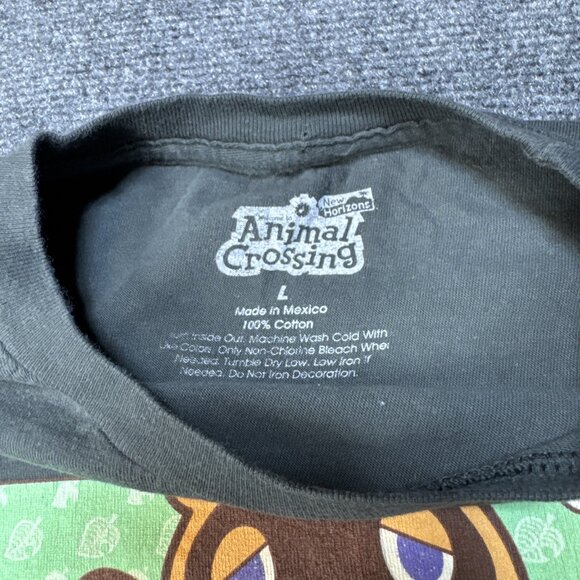 Animal Crossing T-Shirt - Picture 2 of 7